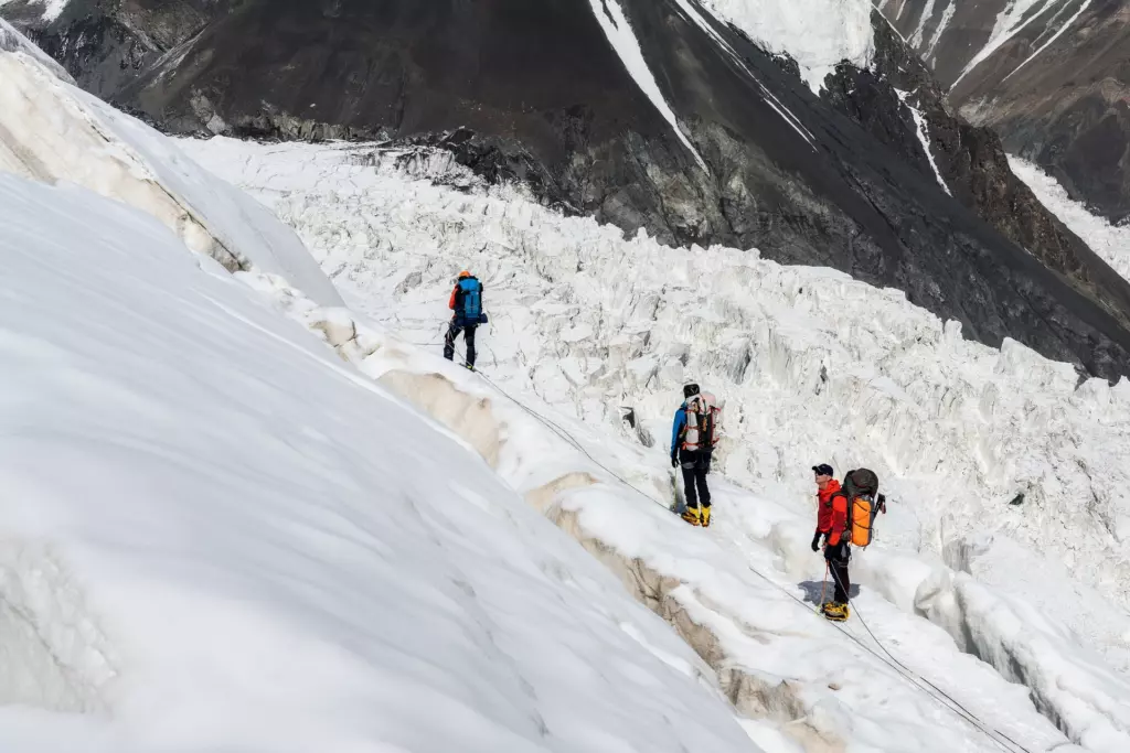 climbing in Kyrgyzstan, people on the route
