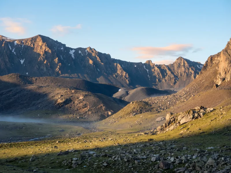 Sari-Mogol dovoni (4306 m)